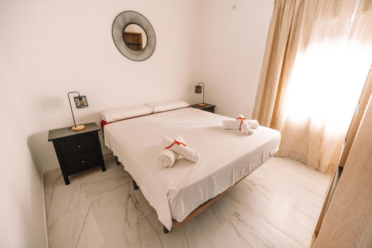 Shiny Nab Super Family Apartment มาลากา ภายนอก รูปภาพ